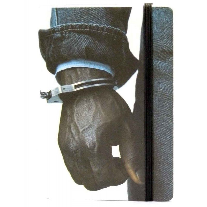 mazzuoli - carnet - la sterpaia - menotttes